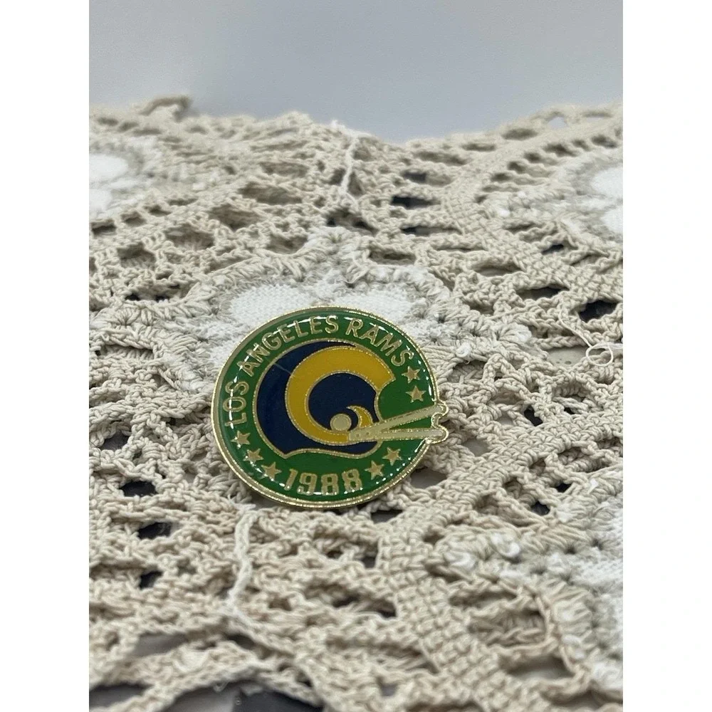 Vntg 1988 Los Angeles Rams Pinback Button‎ Football Sports Collectible Lapel Pin